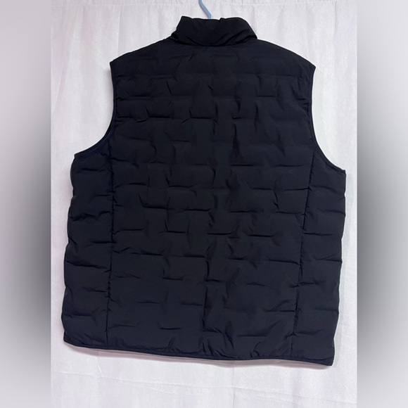 Men's Lightweight Vest Black Wind Resistant NWOT - Picture 3 of 4